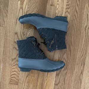 Sperry Gray Winter Rain Boots with Quilted Design